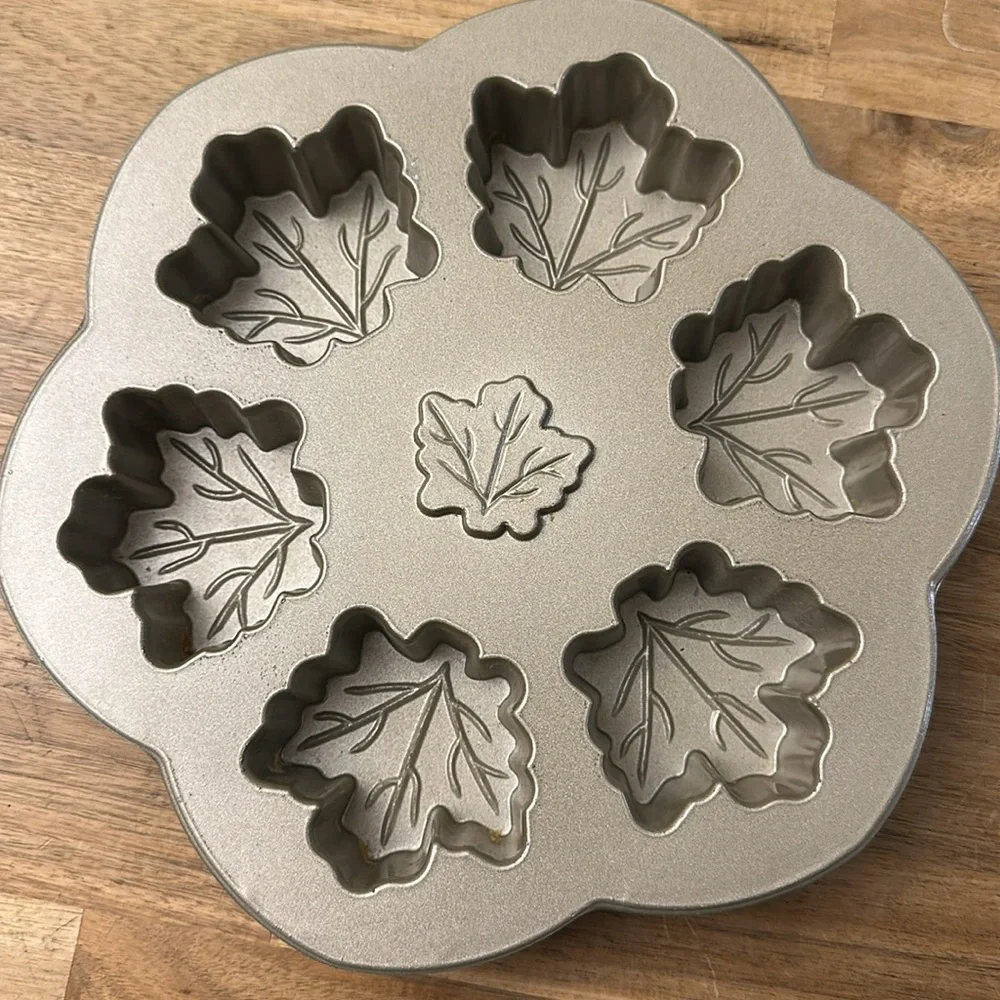 NORDIC WARE HARVEST PANS
